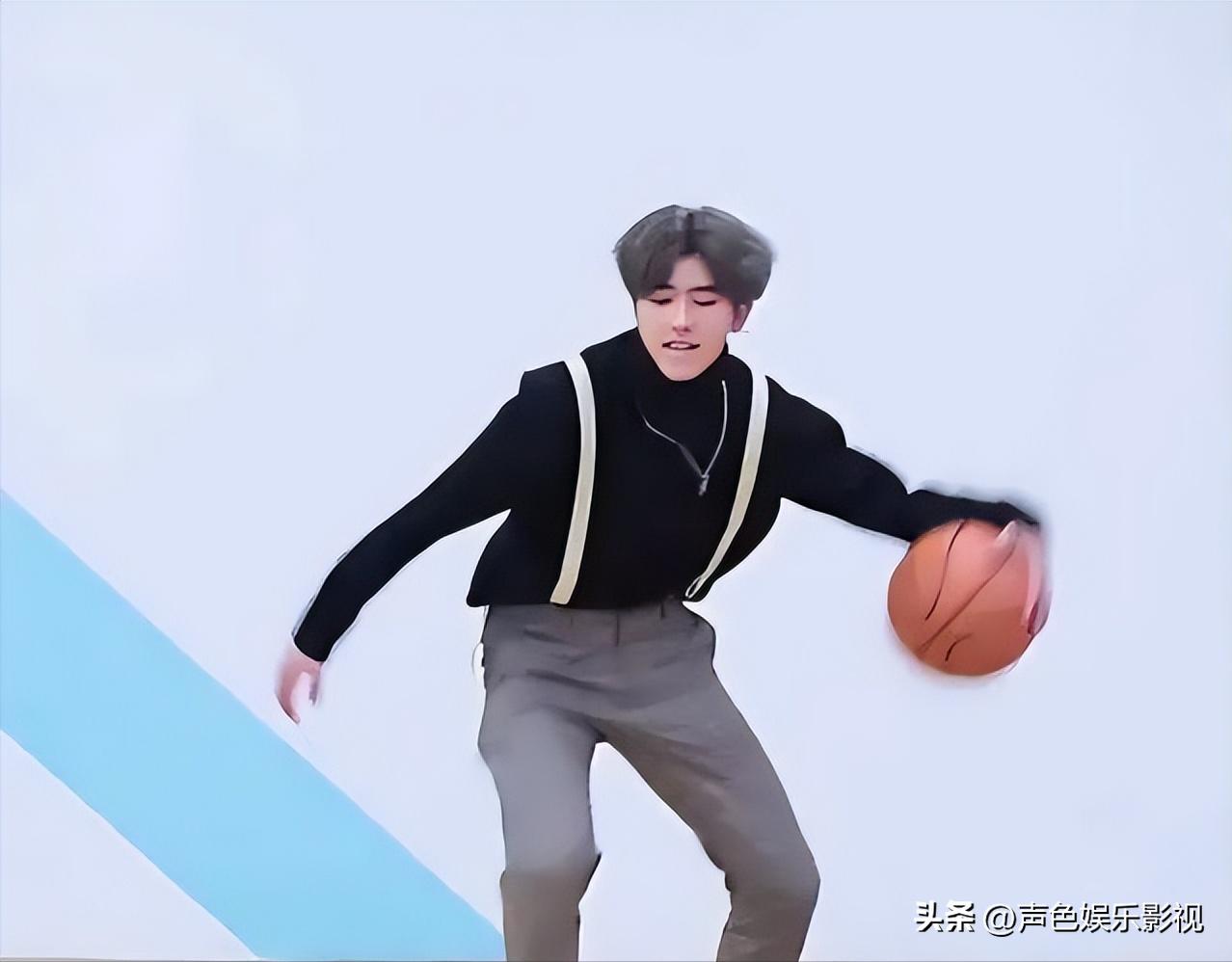 多次一夜情致女孩怀孕，生3个孩子，私装探头，他的瓜太劲爆