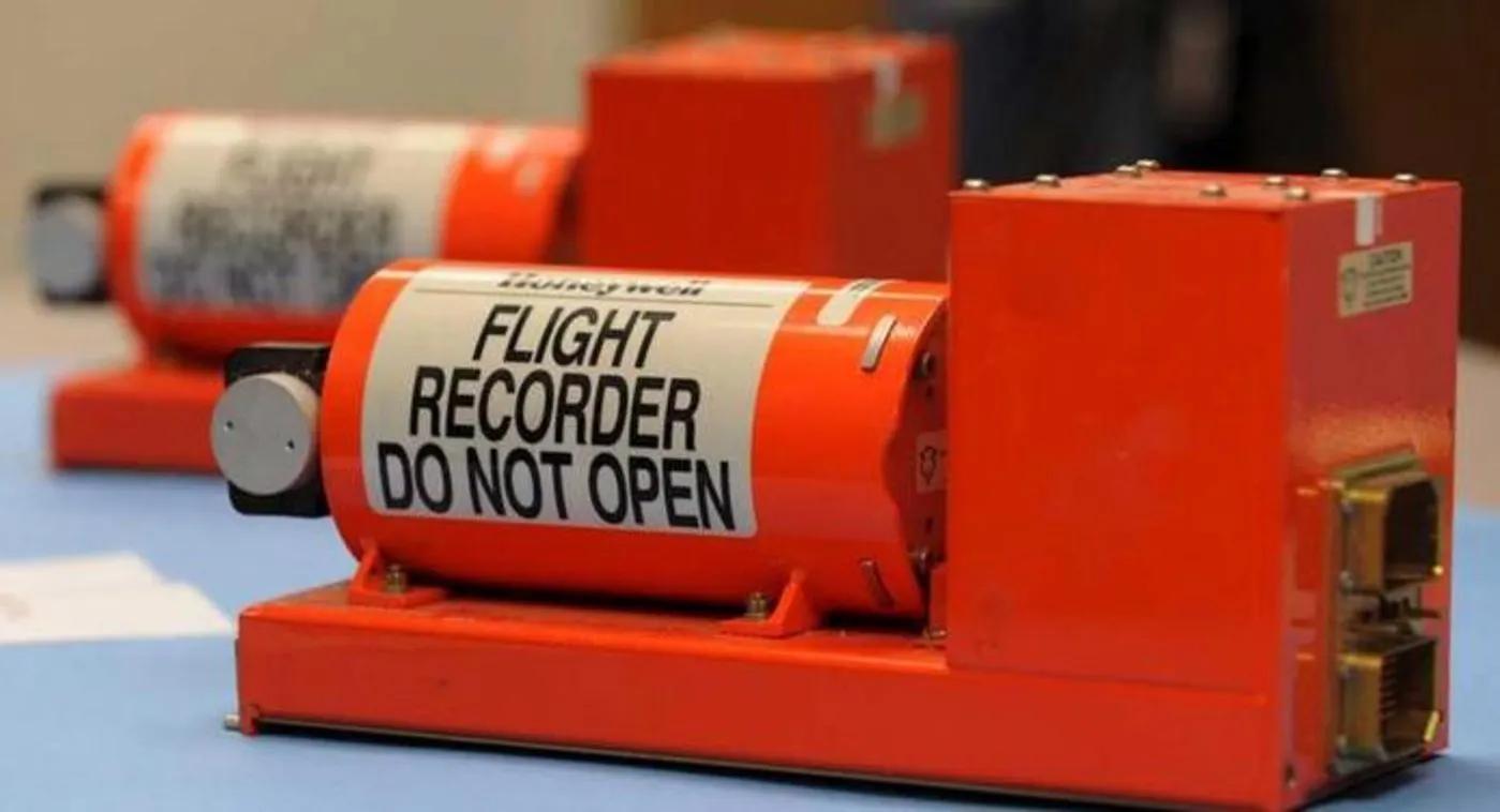 黑匣子有什么用,黑匣子的材料是用啥做的