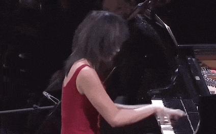 郎朗同门师妹奏钢琴,郎朗师妹蜜蜂飞舞钢琴完整版