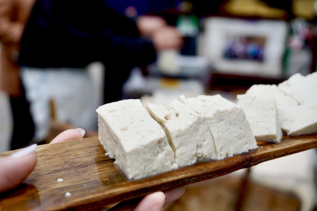 我家门前有条清澈的河女声完整版,我家门前有条清澈河男声完整版