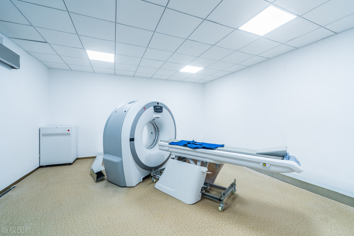 公司从别的单位购买一些旧设备，但是没有发票，会计应该如何处理