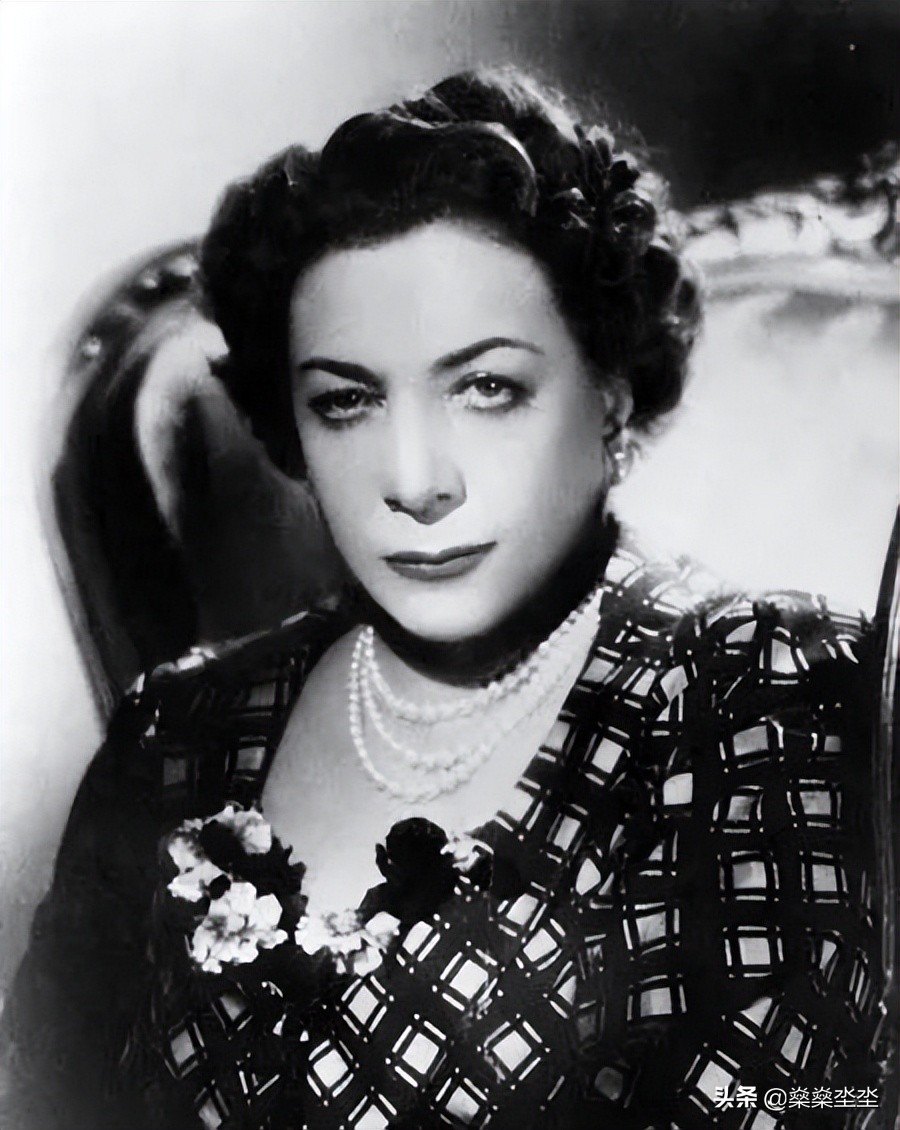 什么叫做真爱？因为无子被休弃的“真爱”，伊朗末代王后索拉娅