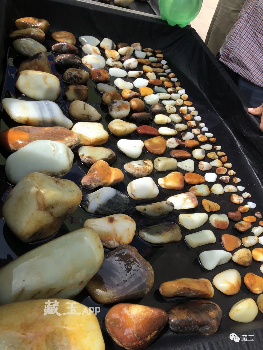 100万以上的和田玉籽料,160万以上的和田玉籽料