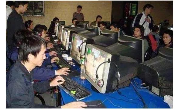 从网瘾少年到游戏巨头,创建hao123、4399,他是如何做到的?