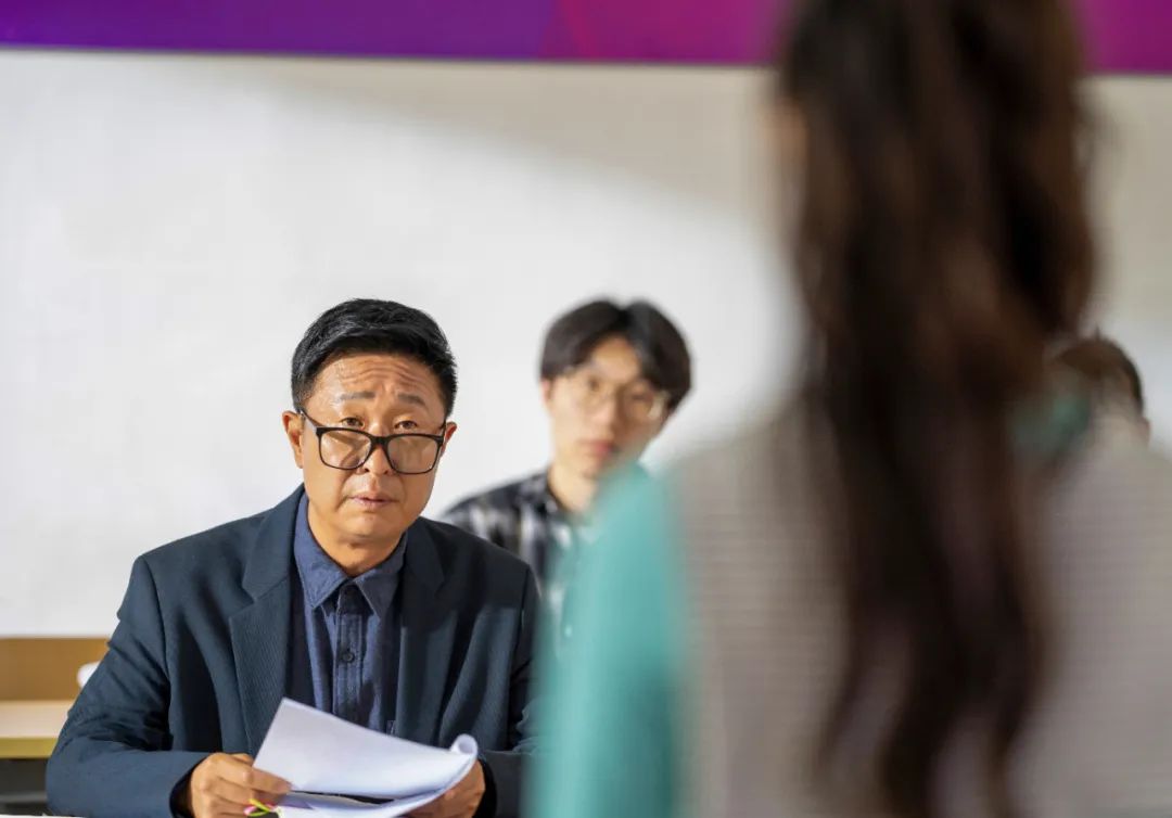 同城热搜第二！《大三女生》开播即热播