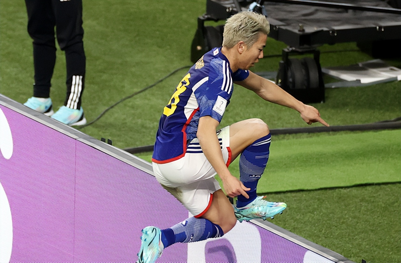 世界杯最新积分榜:今夜谁能晋级?梅西命悬一线?