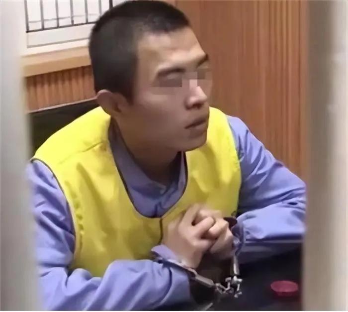 上海男子感染艾滋病后杀妻,上海一家三口艾滋病丈夫杀了妻子