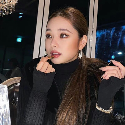 宋智雅穿了哪些假货,宋智雅为穿假货道歉原视频