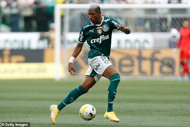 德容转会曼联最新消息,德容加盟曼联最新消息