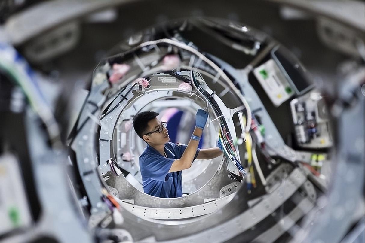 核磁共振仪为何号称永不关机,核磁共振仪器为什么不能关