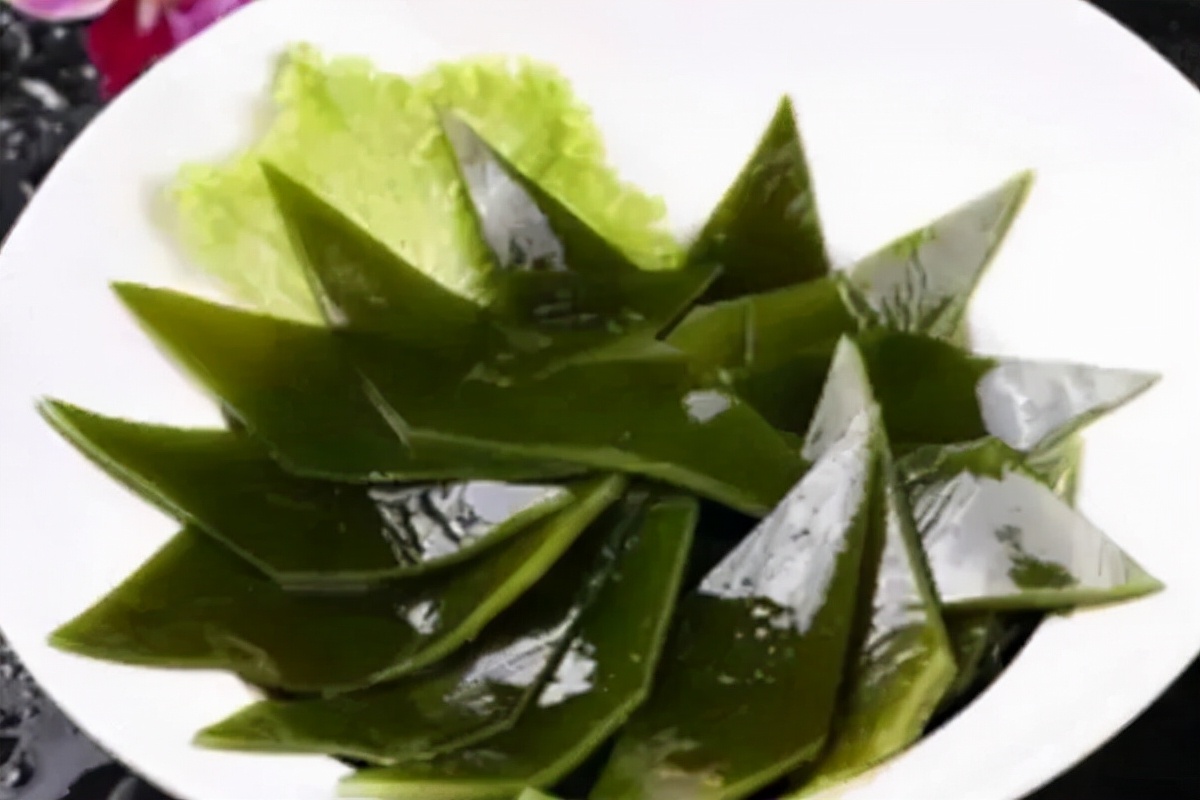 甲亢眼睛涩会突眼吗,甲亢突眼的护理措施