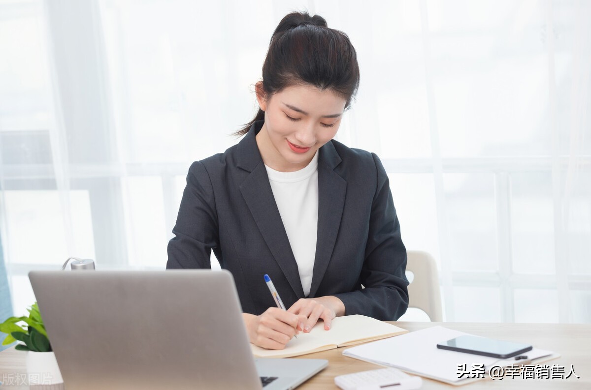 客户问为什么只说成功案例回复,为什么要总结失败成功的案例