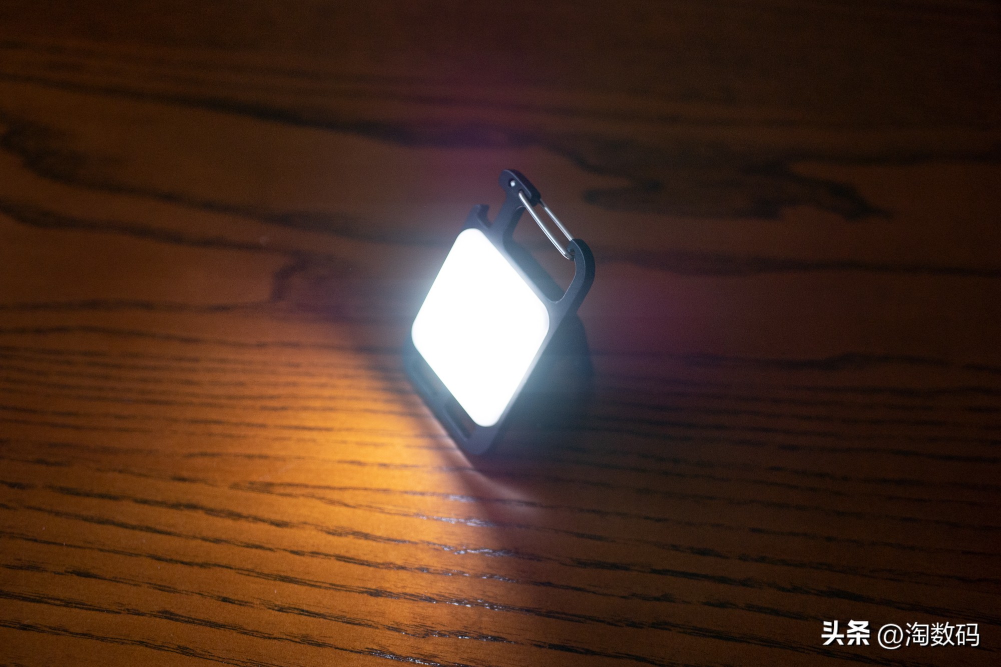 开酒瓶钥匙扣挂件最新款,开啤酒瓶钥匙扣挂件