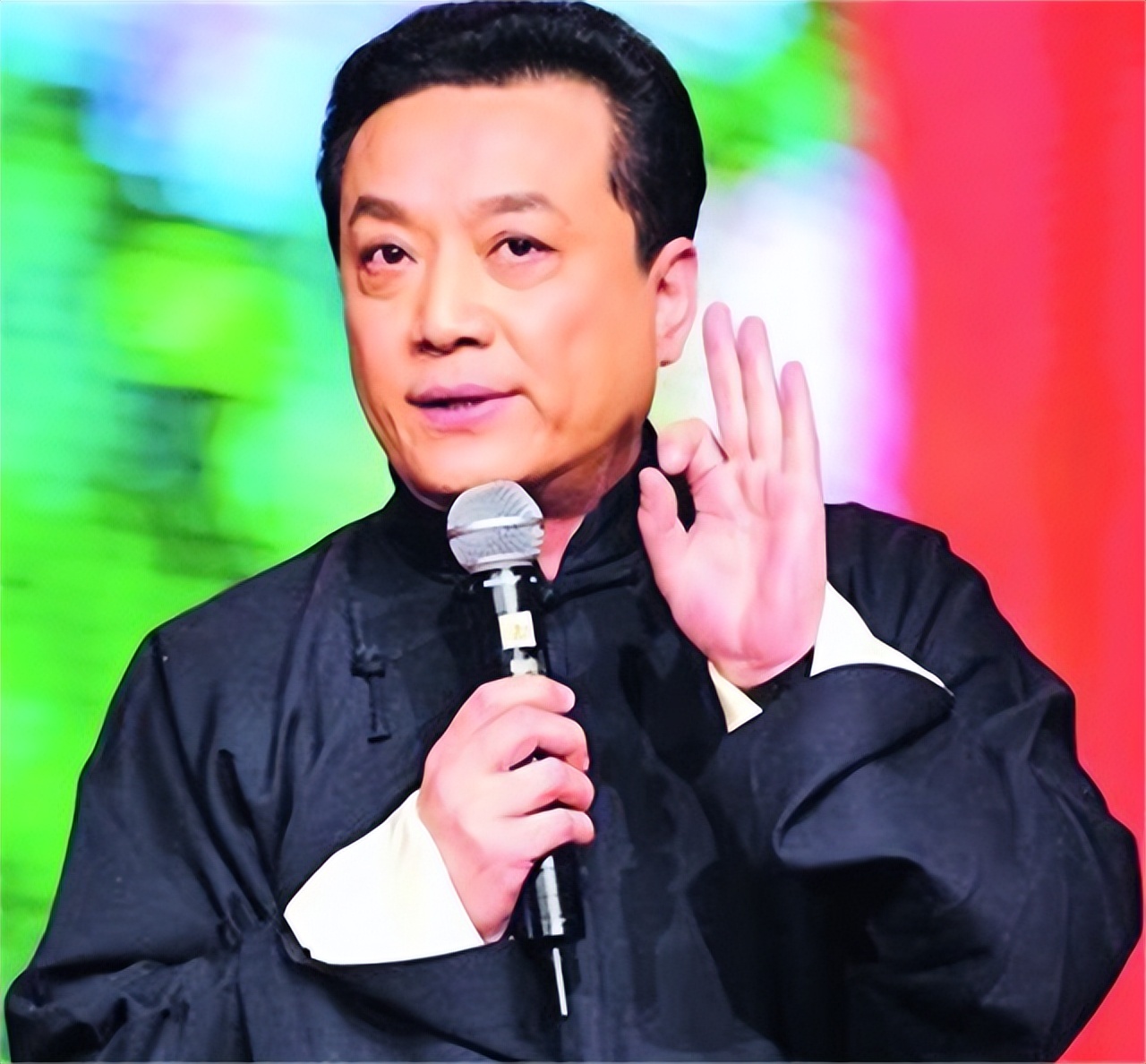 王平：逝世原因令人心酸，葬礼上姜昆蔡明含泪送别