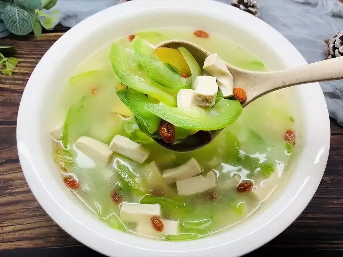 什么汤简单又好喝又适合夏天喝,夏天要喝什么汤营养又好喝