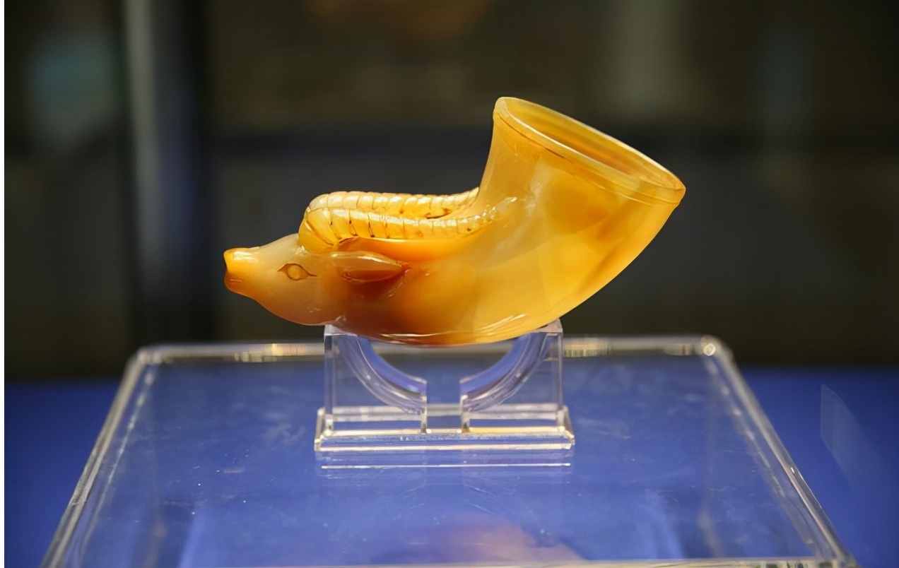 农民挖出11斤黄金变成8斤,老农挖出9公斤黄金