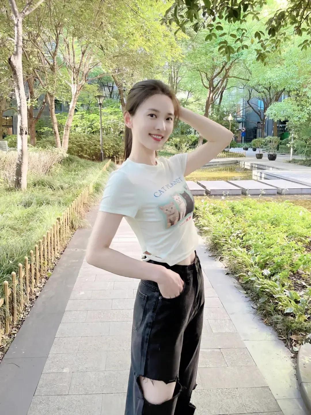 浓的桂花香,暗暗的幽香