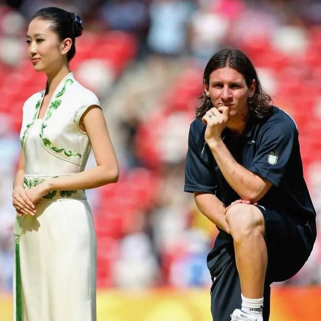 同时跟c罗梅西做过队友的有哪些,现场看梅西连过7人