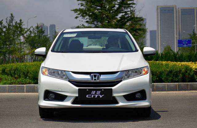 省油的车排行榜前十名丰田卡罗拉,最省油的家用车最新款卡罗拉