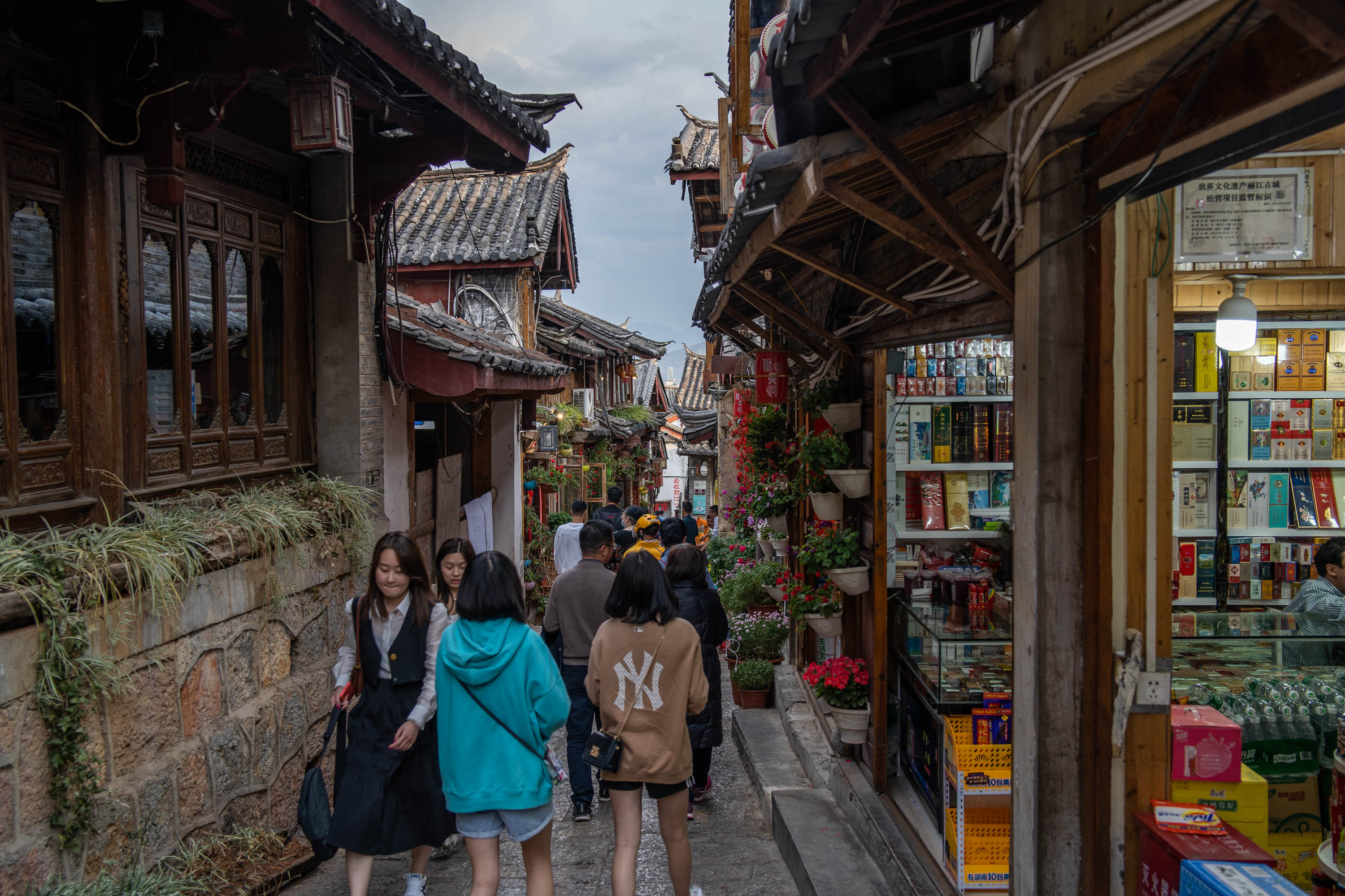 去云南跟团一日游攻略图片大全集,云南跟团六日游攻略大全图片