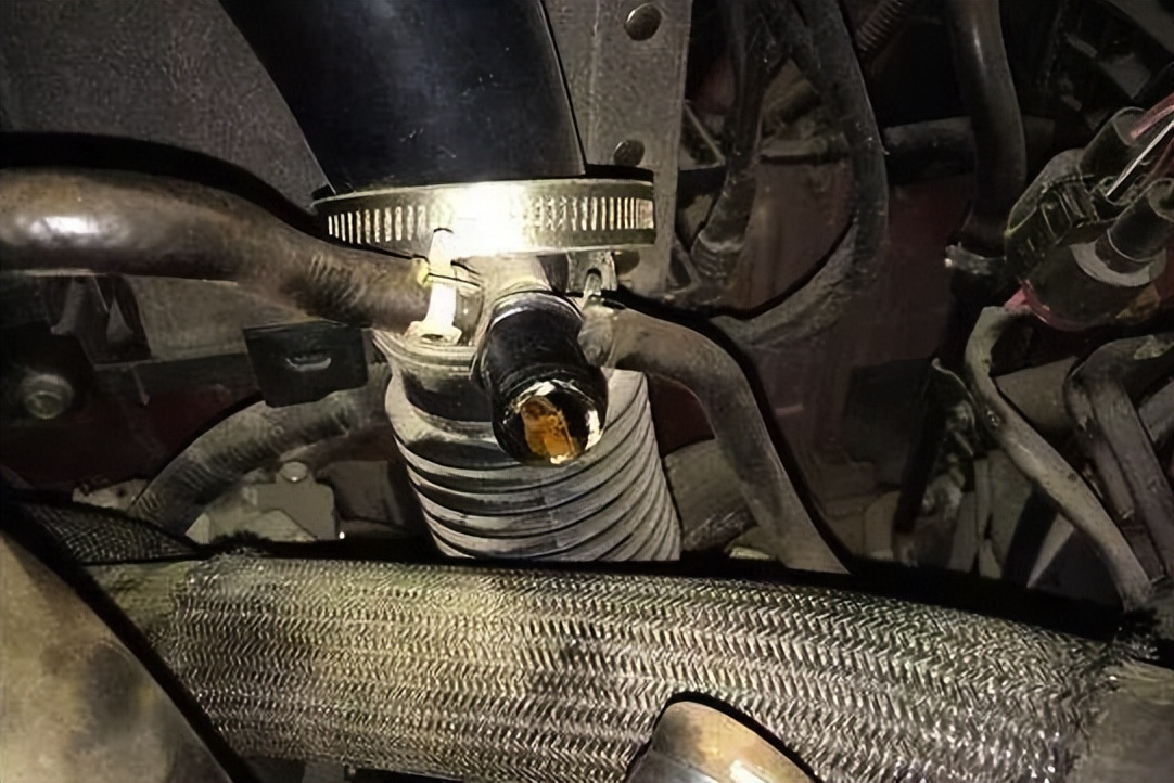 水泵故障会导致发动机噪音大吗,发动机噪音大的原因及解决办法