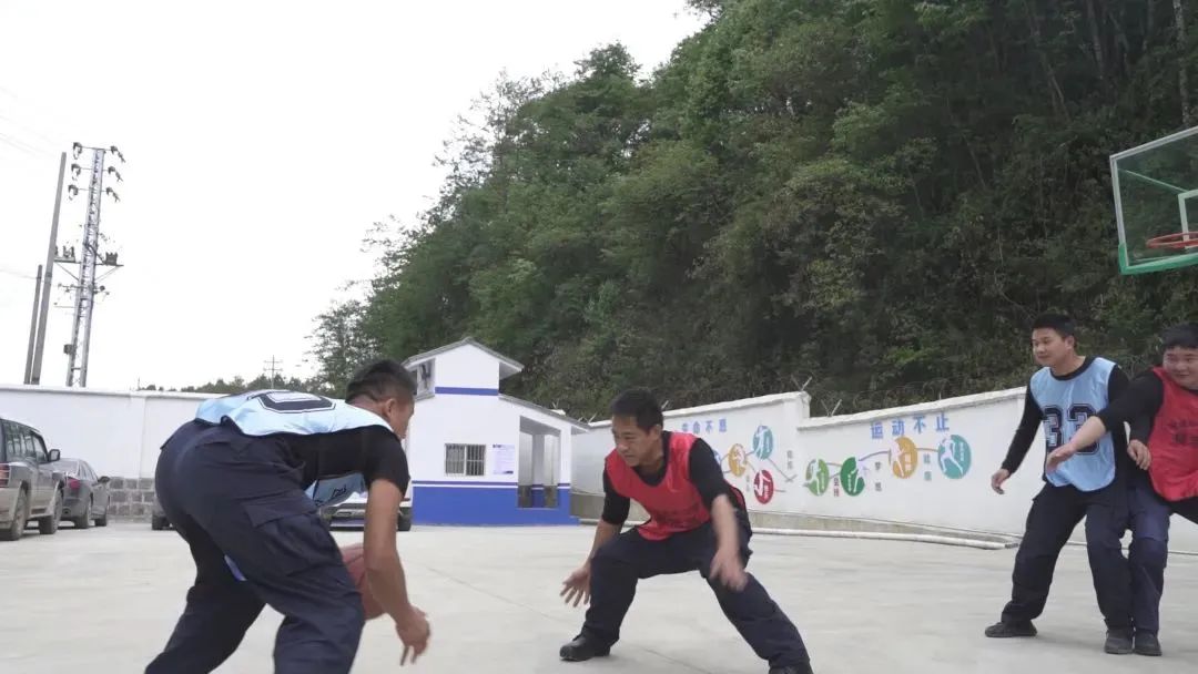 “兴趣小组”打造警营文化“新天地”