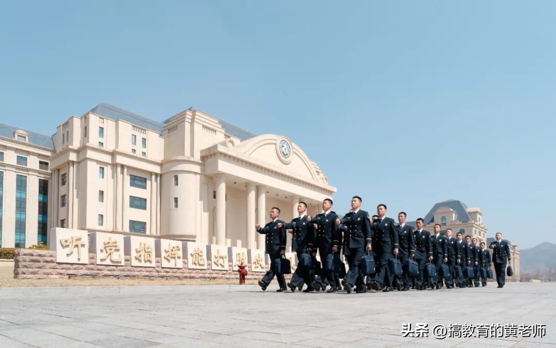 海军潜艇学院招生条件,海军潜艇学院在部队怎么考