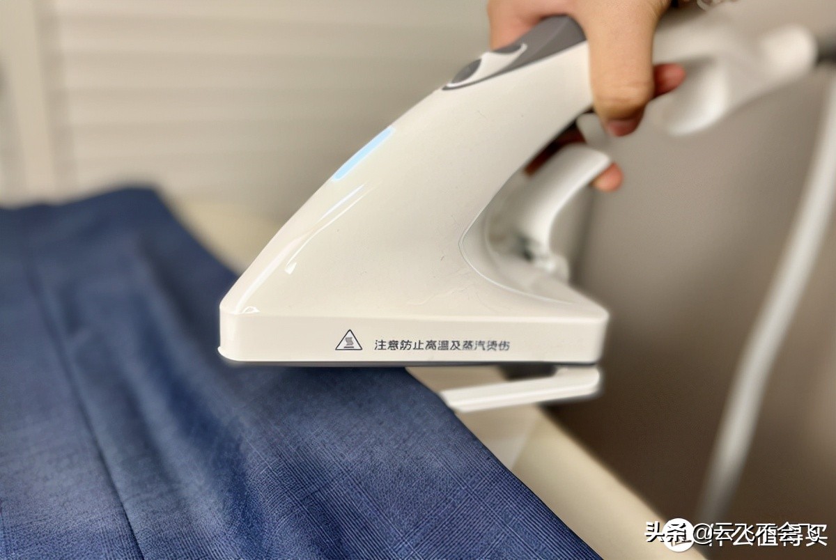 换季时节衣柜如何收纳整理更整洁,收纳整理让你的衣柜不再凌乱