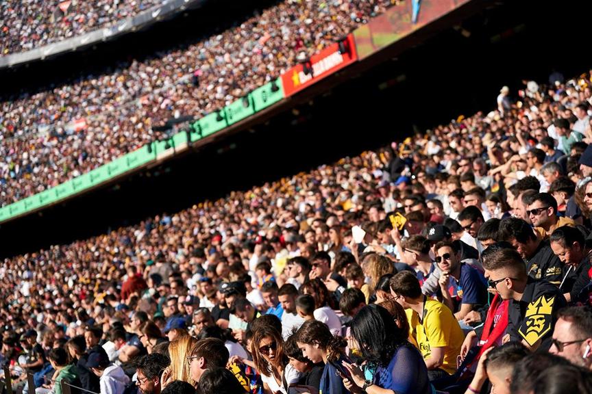 可以利用网红挣钱吗,承办足球赛赚钱吗