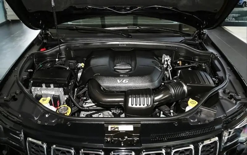 大切诺基跑318第一视角,大切诺基能跑318吗