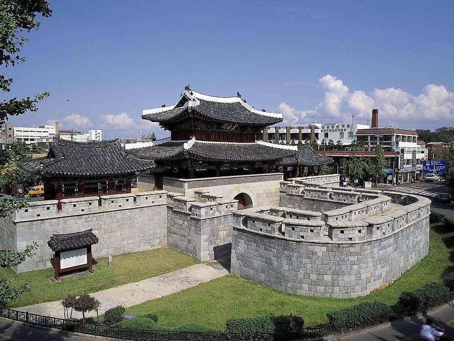 2022年去韩国旅游办什么签证,在韩国10年可以申请什么签证