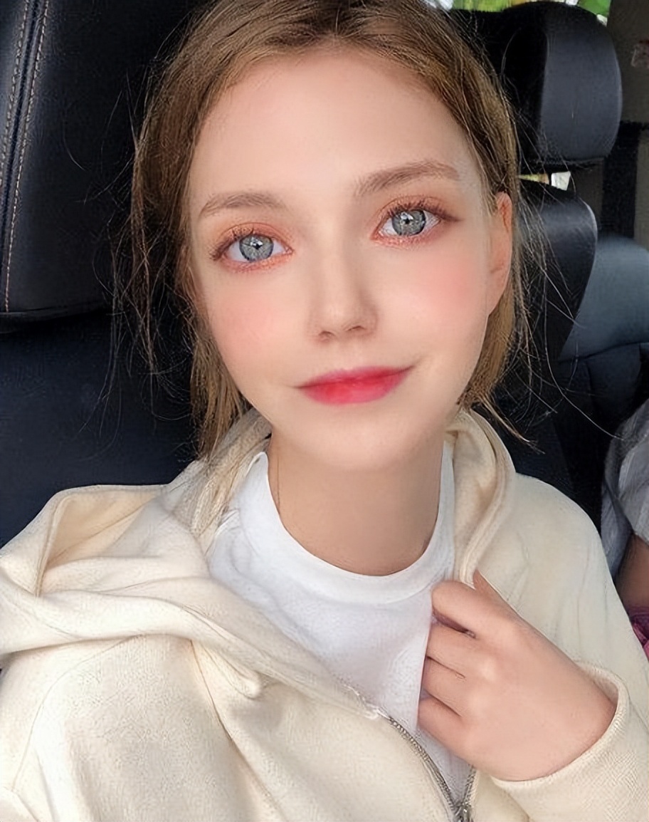 21岁德国模特凭“精灵美貌”火遍亚洲，却突然失踪？牵出黑暗内幕