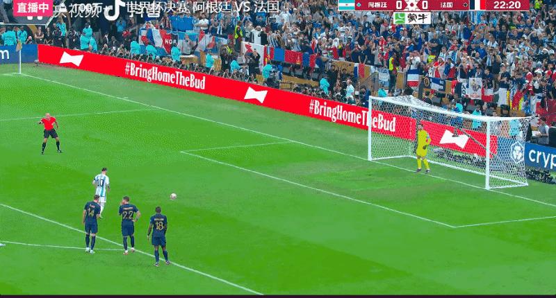 风华绝代新球王，功成名就大满贯，姆巴佩送梅西登基。