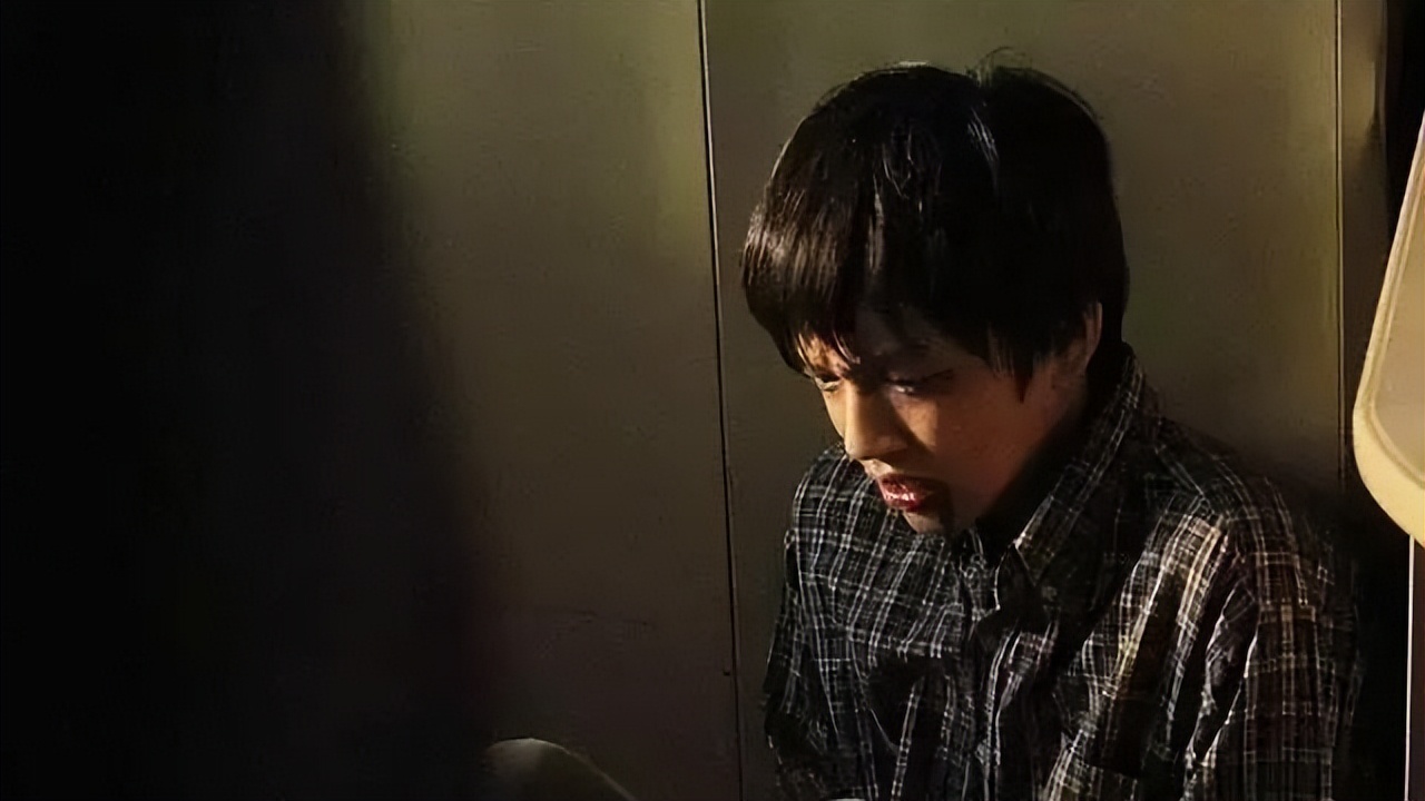 辽宁一男生被驾校女教练猥亵，*体下**受伤后说：那个女人像疯狗