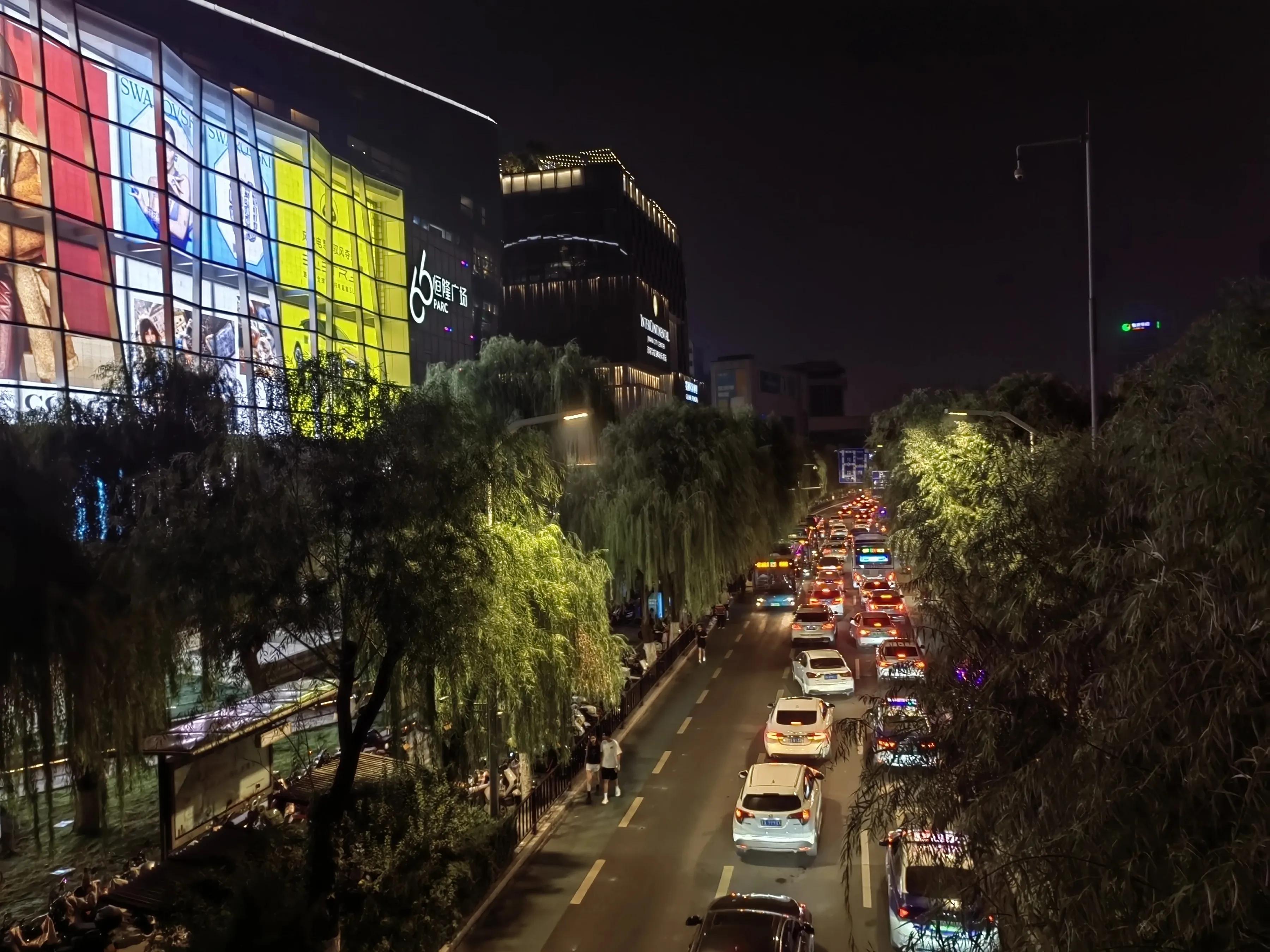 济南第二个泉城广场,泉城广场是市中区吗