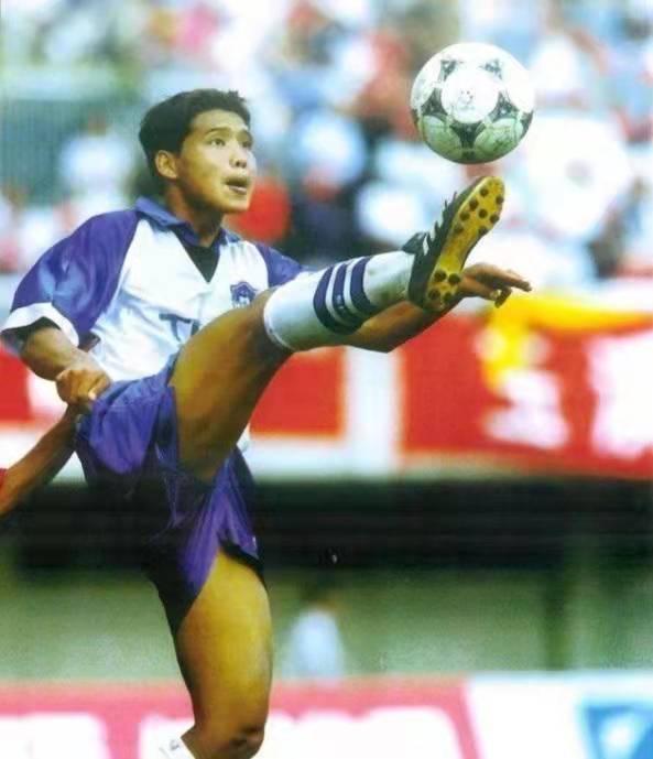 让人扼腕叹息的中国马拉多纳，健力宝球员系列之折翼的天鹅张效瑞