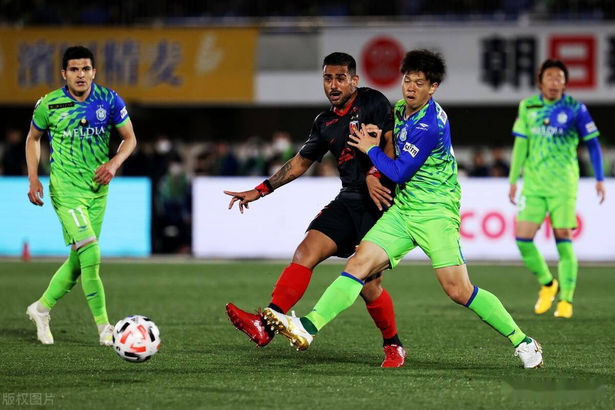 今日足球早场竞彩赛事,足球预测分析今日早场横滨