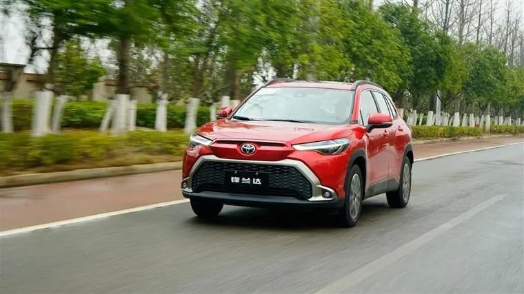 一分钟带你了解丰田锋兰达,试驾丰田全新锋兰达
