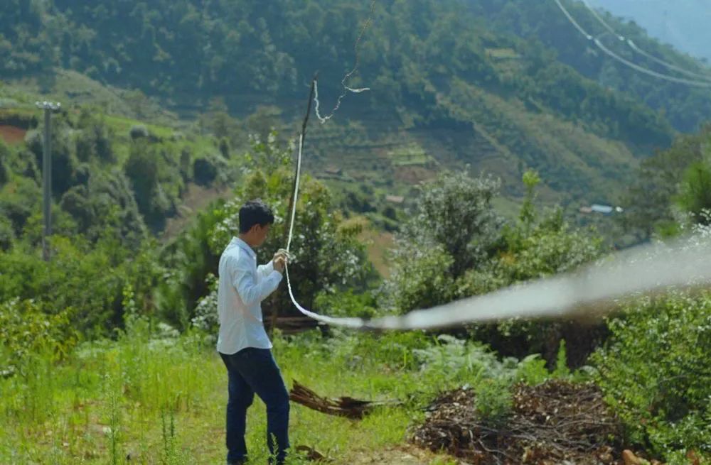 月收入不到1万的有多少人,月收入不足1万的人