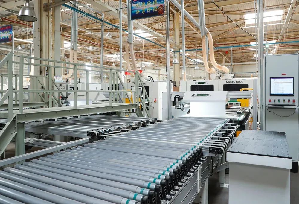 曲美家居上市8周年：向心而行，与美好和鸣