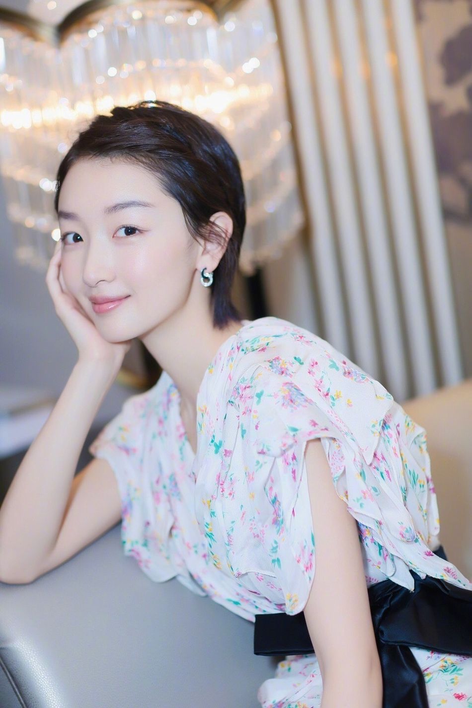 92年的迪丽热巴杨紫周冬雨,90后小花杨紫迪丽热巴周冬雨