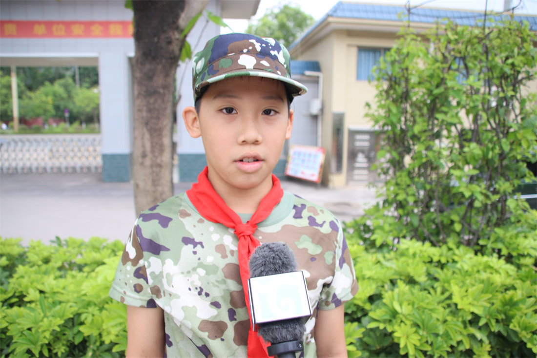 少年入军营燃起不灭的爱国之火