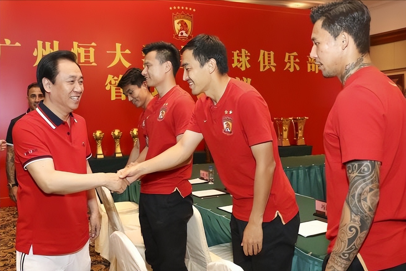 马斯克能还上许家印所欠的钱吗,马斯克当全球首富后屡遭逼捐