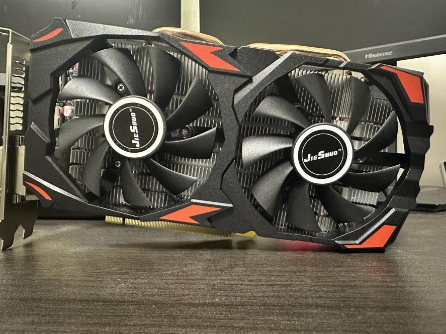 200元显卡中高画质,rx588相当于哪款制图显卡