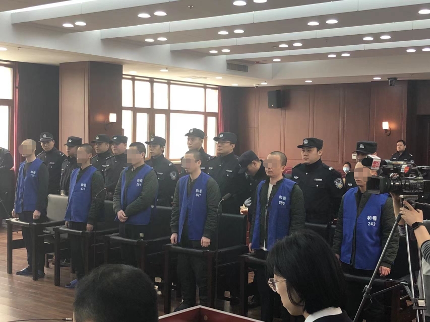 诈骗团伙被抓主犯6000万,诈骗团伙70万退赃主犯判刑案例