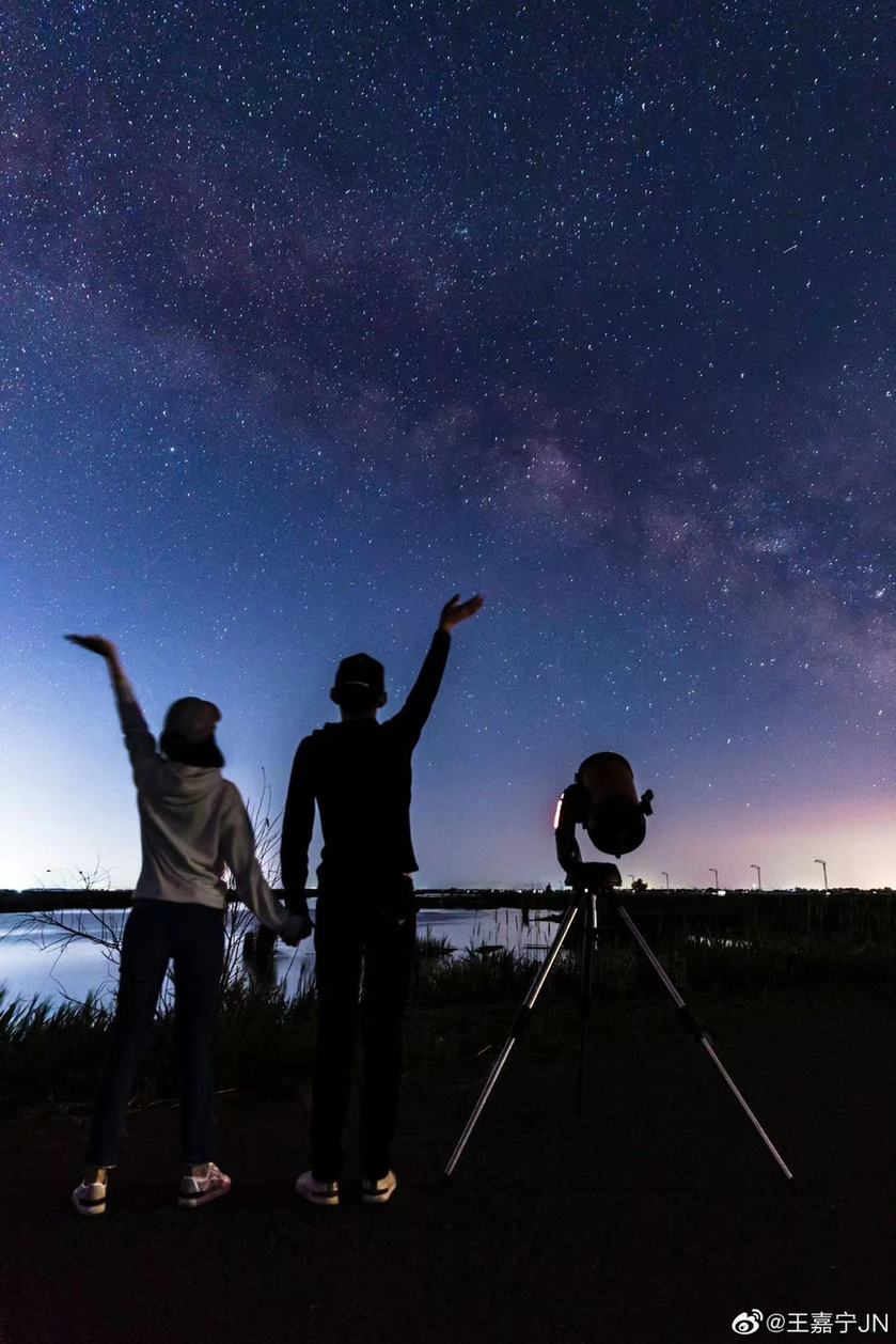 央视主持人王嘉宁的婚姻状况,主持人王嘉宁什么时候结婚的