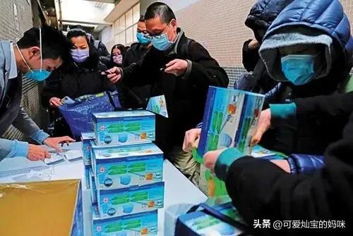 “退烧药成盒扔”国人跟风习惯自叹不如，囤货的人钱赚疯了吧！