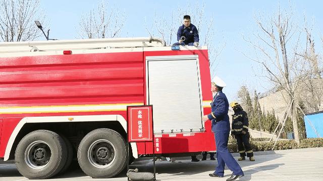 315教你如何识别真假消防产品 (315蓝朋友教你辨别消防产品)