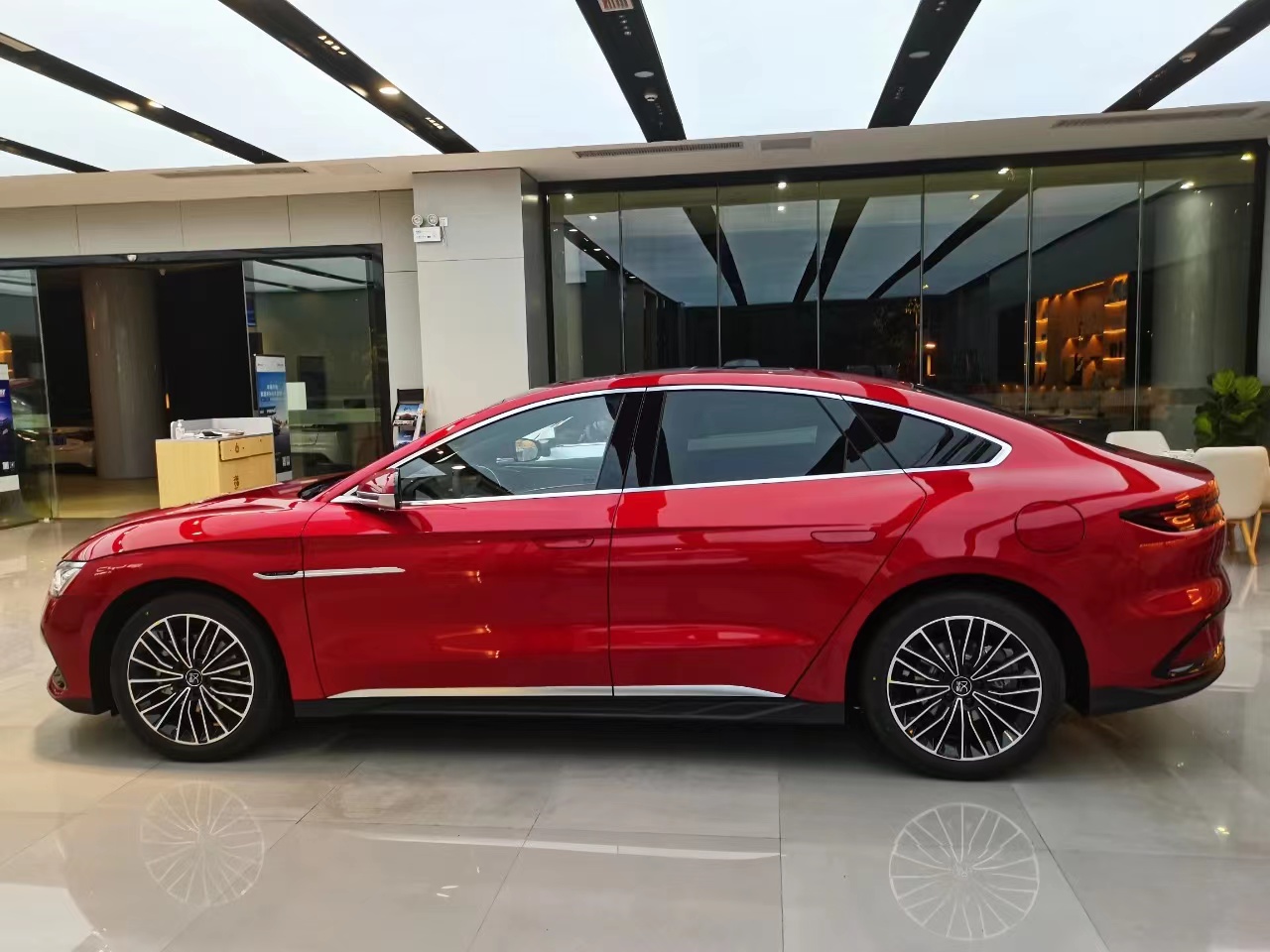 君威1.5t和凯美瑞2.0选哪个,雅阁凯美瑞迈腾帕萨特君威蒙迪欧