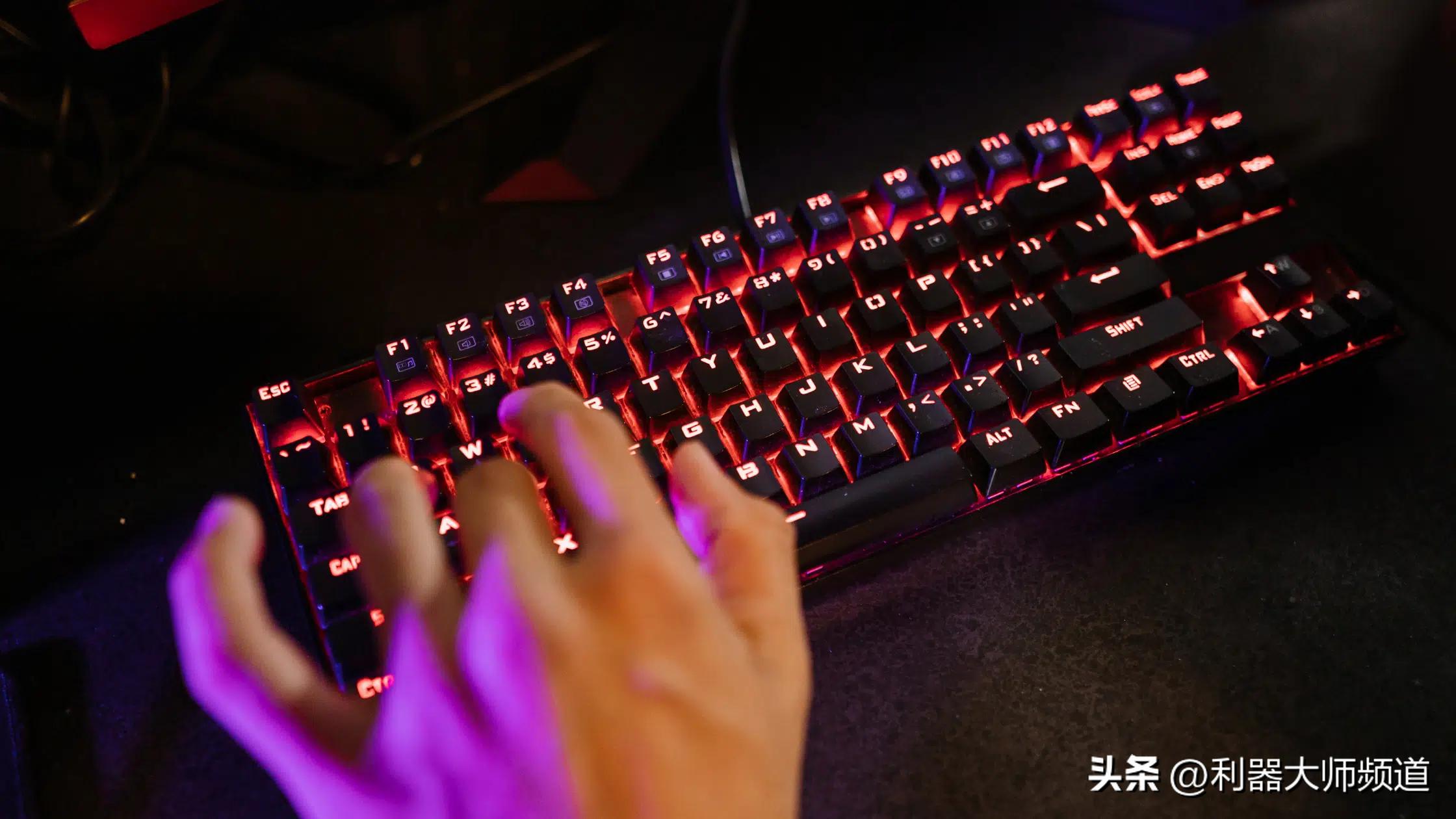 机械键盘和普通键盘打游戏,机械键盘选购及推荐